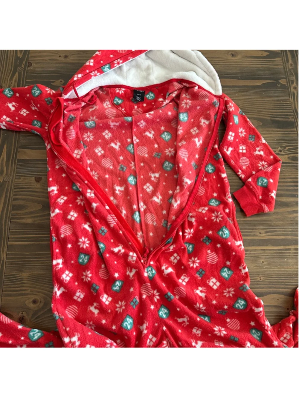 Girls Esmara Christmas One-Piece Pajamas M 8/10 Red Snowflakes Reindeer